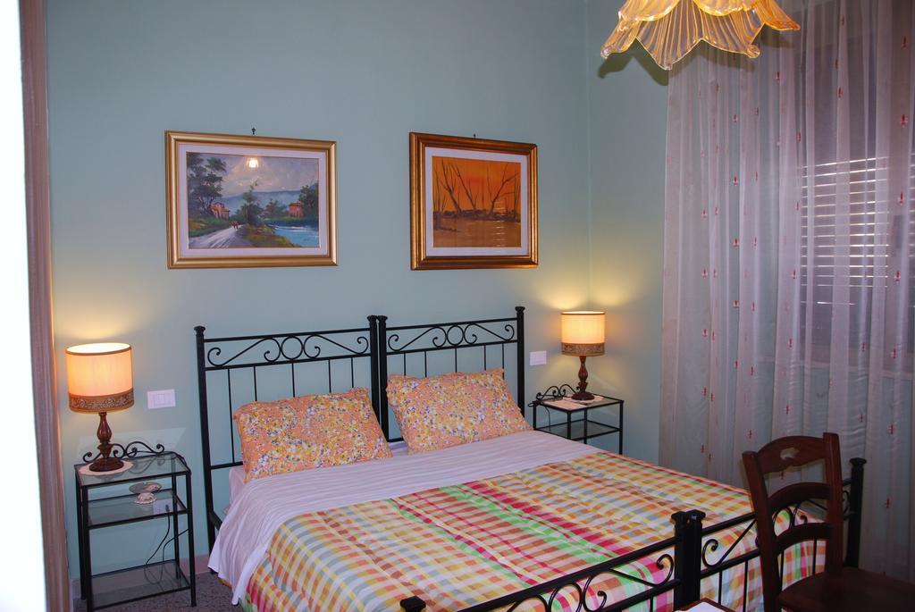 Guesthouse Stazione Pisa Centro Pokoj fotografie